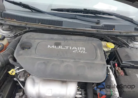 2015 Chrysler 200 S из США, поврежденный, VIN 1C3CCCBB9FN537938